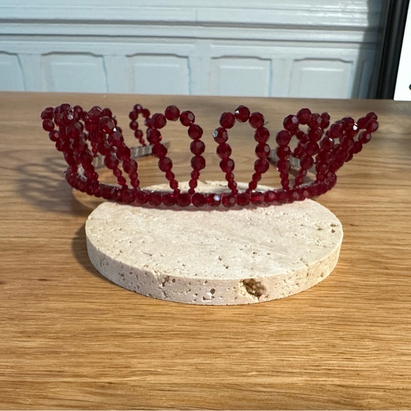 Simone Rocha Spring 2022 red bead scalloped crown headband - Picture 3 of 5